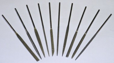 pilník ihlový diamantový trojhranný 140mm D76 - pilníky, rašple,dláta | MasMasaryk