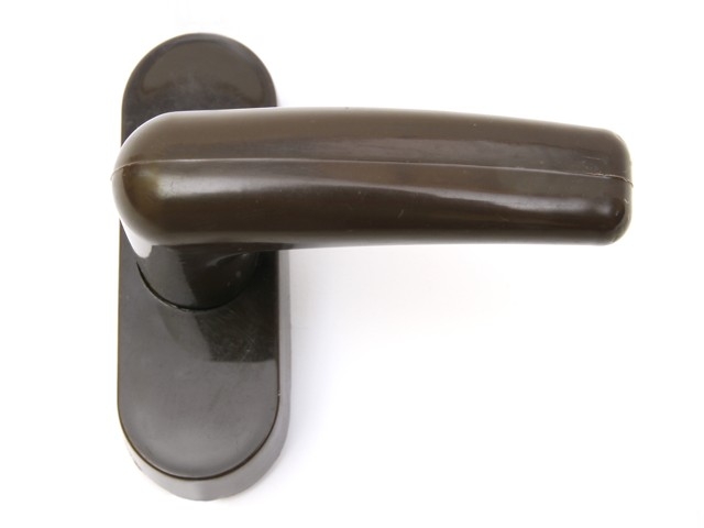 kľučka okenná-pololiva hnedá plast Klasik K 07