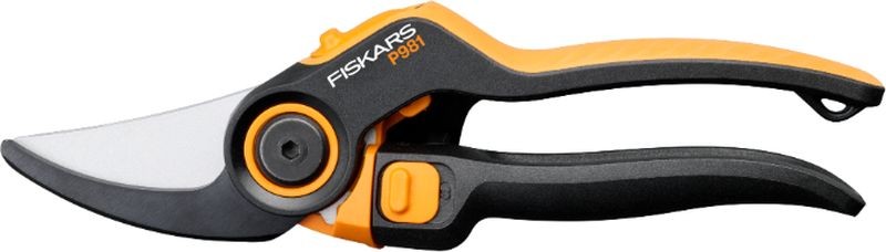 Fiskars Univerzálne záhradné nožnice FISKARS PowerGear X UPX86  F1023624